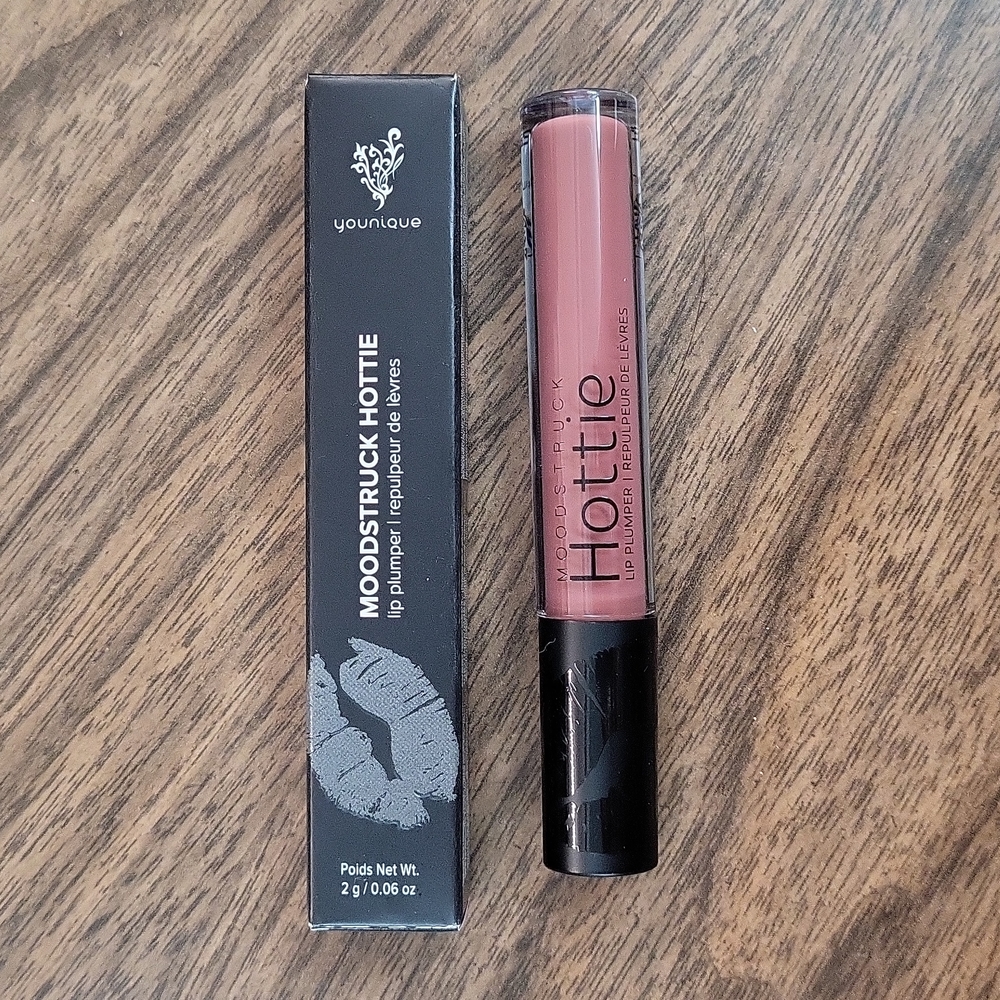 Younique Hottie Lip Plumper - Shade Refreshed
